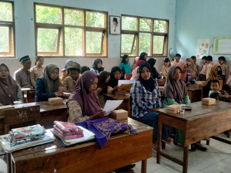 Penerimaan Rapot Siswa Semester Genap Tahun Pelajaran 2024/2025